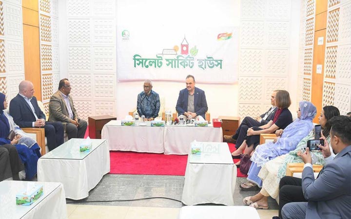 প্রবাসী কল্যাণমন্ত্রীর সাথে মার্কিন রাষ্ট্রদূতের সৌজন্য সাক্ষাৎ